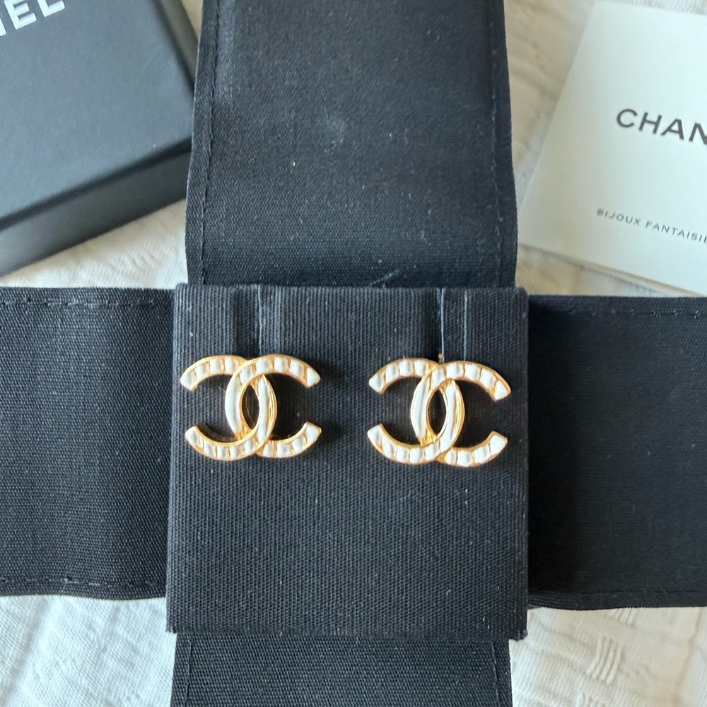 CHANEL Gold and White CC Logo Enamel Stud Earrings